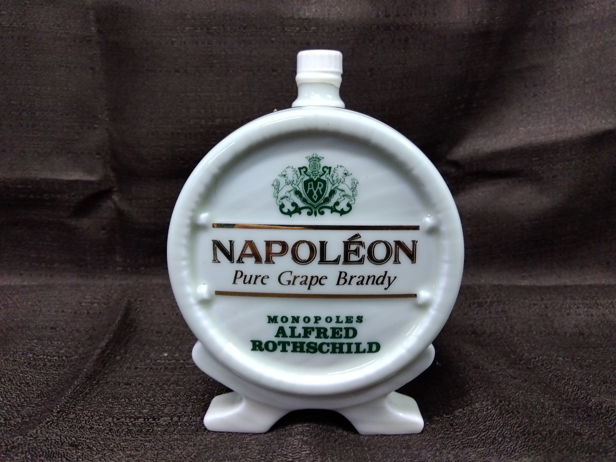 【未開栓】NAPOLEON ALFRED ROTHSCHILD ブランデー 飾り蓋・化粧箱付き 900ml アルコール度数40度　八王子引き取りOK24298_画像2