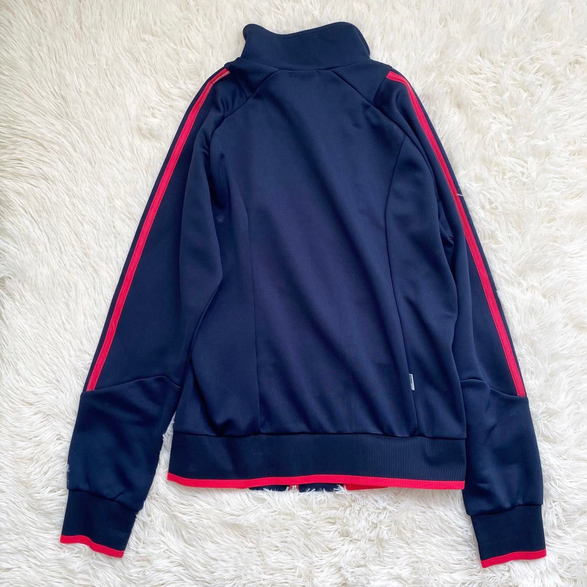 美品】adidas アディダス ストライプジャージ トップス 紺 美品】adidas アディダス ストライプジャージ トップス 紺
