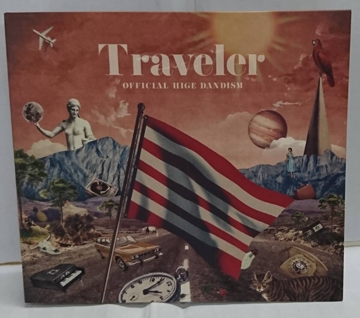 E02-2146 中古品　Official髭男dism　Traveler　CD1+DVD1　OFFICIAL HIGE DANDISM　ヒゲダン　ポニーキャニオン　※動作確認済み_画像1