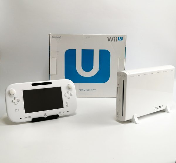 Nintendo (任天堂) Wii U プレミアムセット 32GB (shiro)【PSEマークあり】【訳あり※取扱説明書/保証書/修理依頼書欠品】09 00008