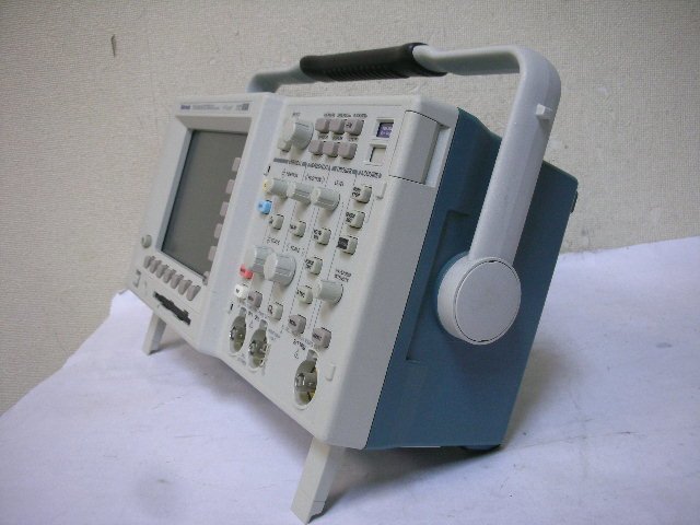 Tektronix TDS 3032B Digital Phosphor OscilloScope_画像9