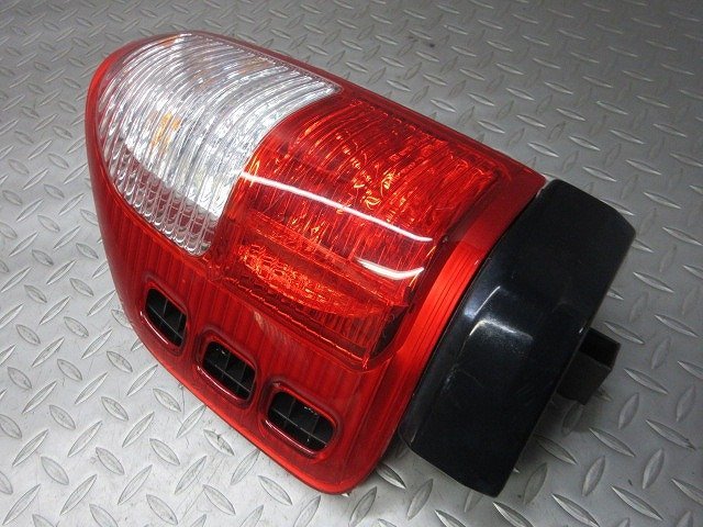 24* Wizard UES25FW* tail light left / lamp *091