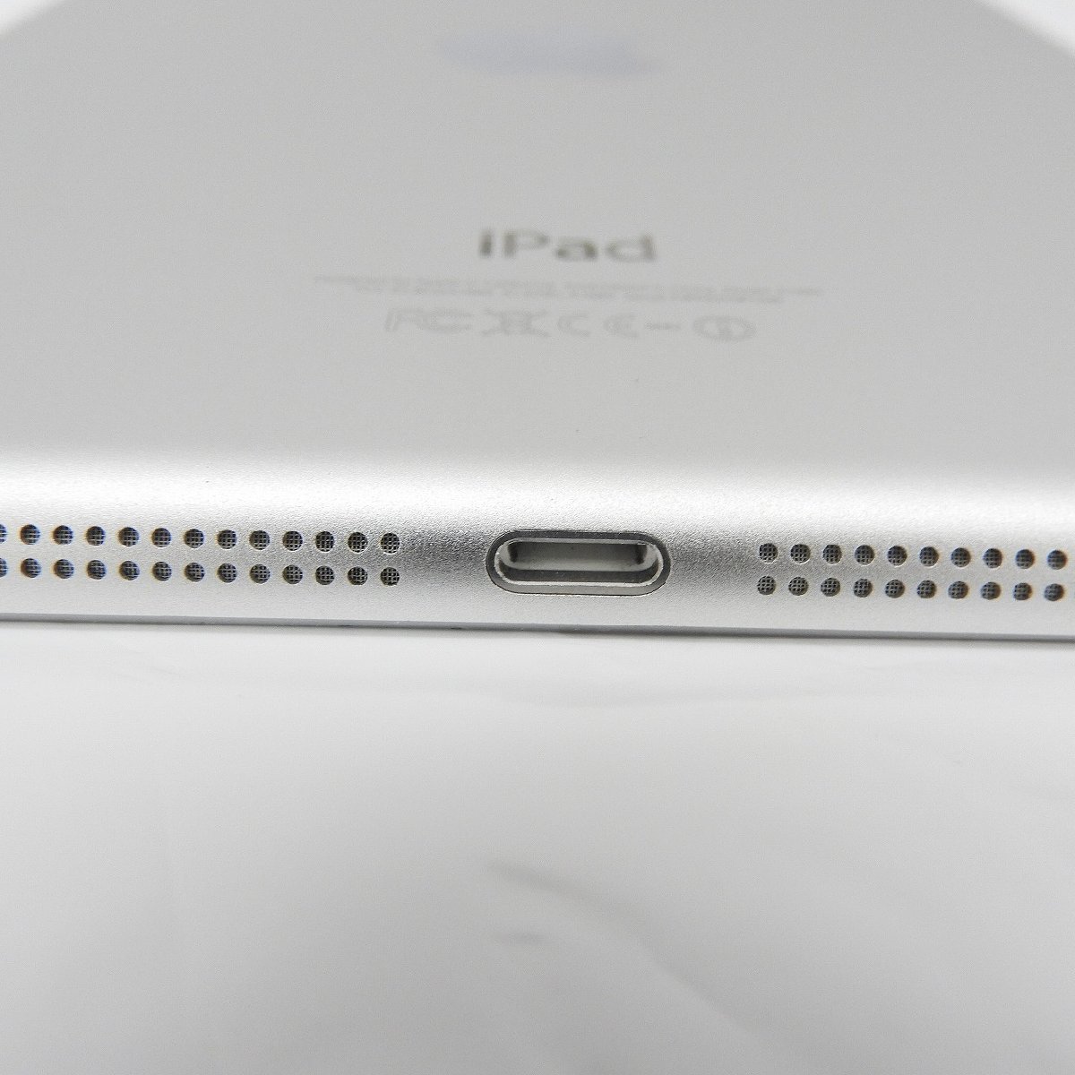 1円～【美品】Apple アップル タブレット iPad mini 2 Wi-Fiモデル 16GB ME279J/A シルバー 952115340 0221_画像4