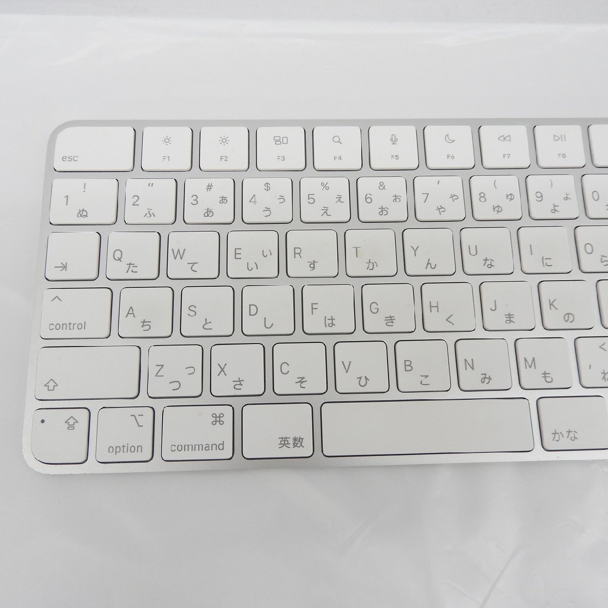 【中古品】Apple アップル Magic Keyboard テンキー付き (JIS) MK2C3J/A A2520 ホワイト 11504189 0218_画像3