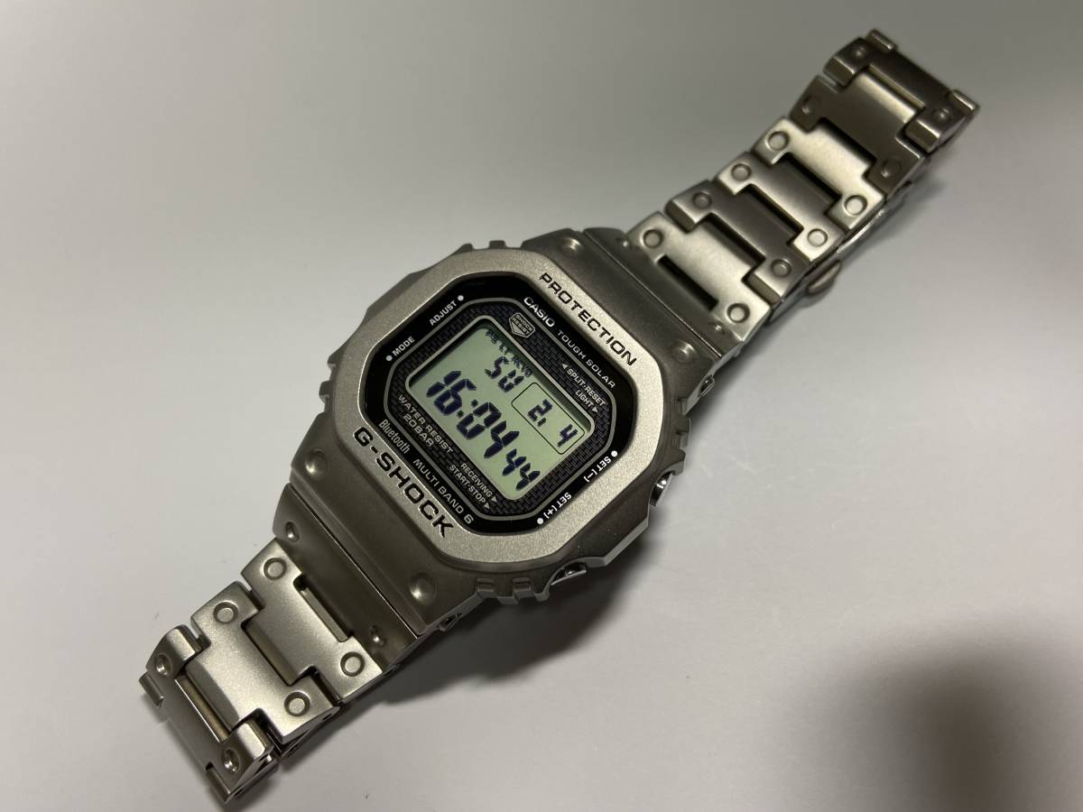 極美品　純正 カスタム　半ツヤ　サンドブラスト仕上 CASIO　カシオ　G-SHOCK　Gショック メタル　GMW-B5000D-1JF　タフソーラー_画像4