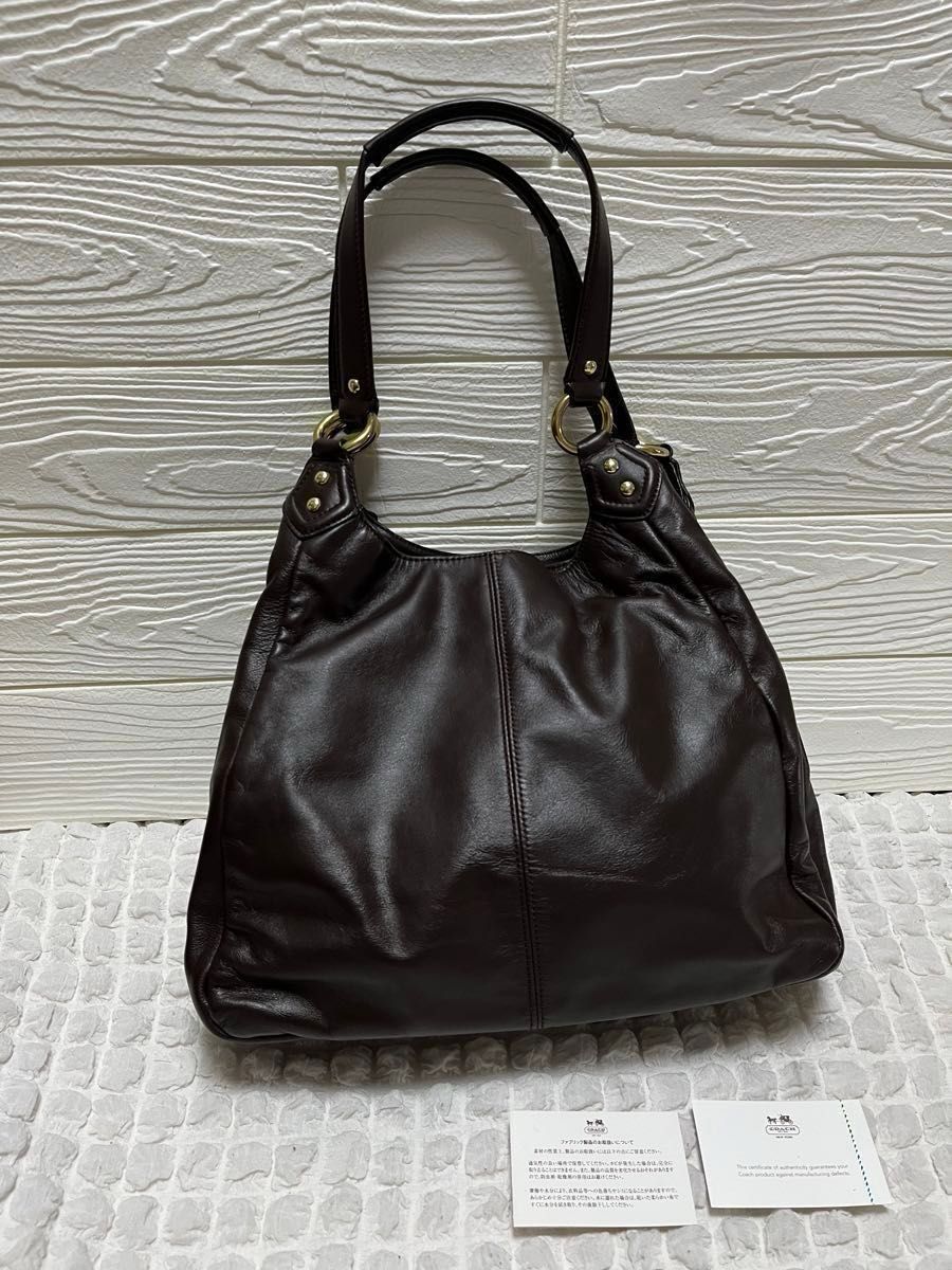 COACH  ロゴ刻印　ショルダーバッグ　レザー　品番F24686  国内正規品　国内COACHファクトリー店　shop購入品