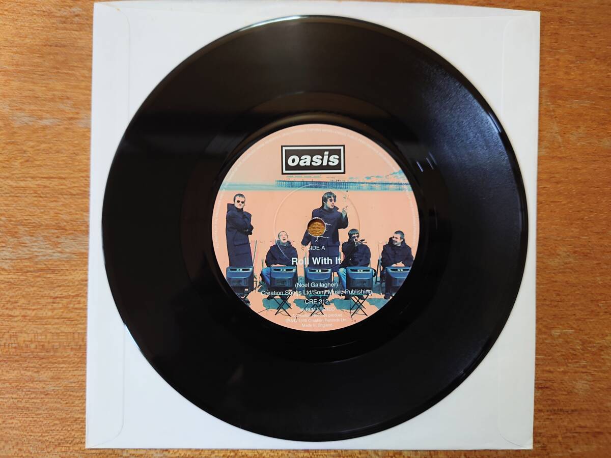 オアシス OASIS「Roll With It」■1995年/UK盤/7インチ/CRE 212/シングル盤_画像3