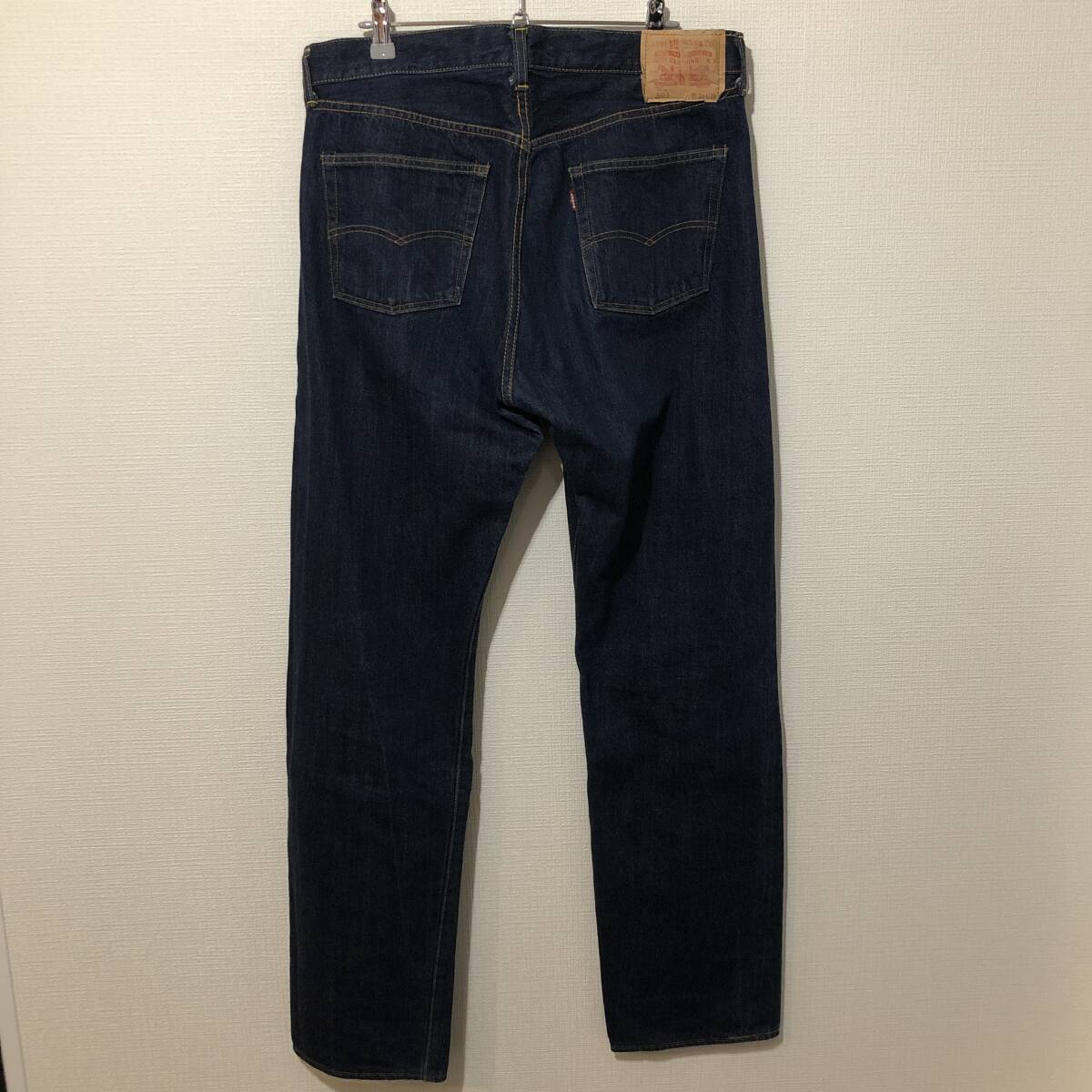 美品 Levi