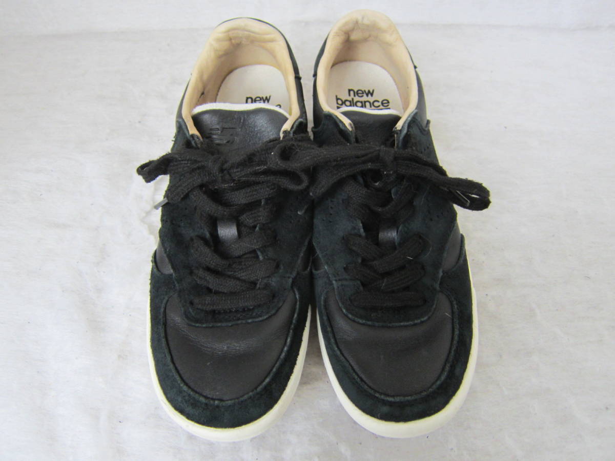 NEW BALANCE（ニューバランス）（CRT300GT）　黒黒ベージュ　　23㎝ D　US5　　2017年製　　ok2401D_画像1