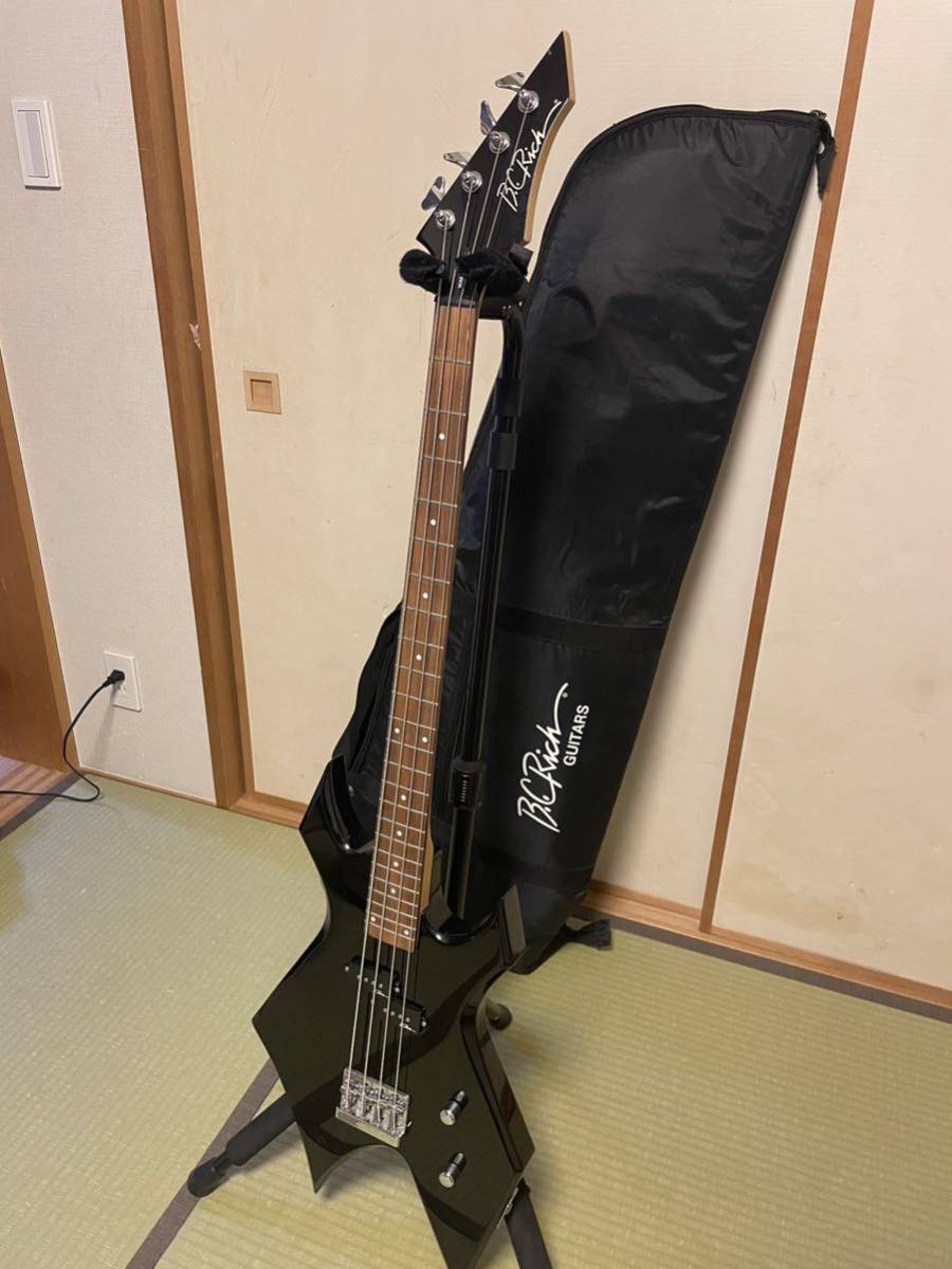 B.C.RICH WARLOCK ビーシーリッチ　エレキベース　プレベ　ケース付き　コンディション概ね良好　バンド　弦楽器　ワーロック　変形ベース_画像1