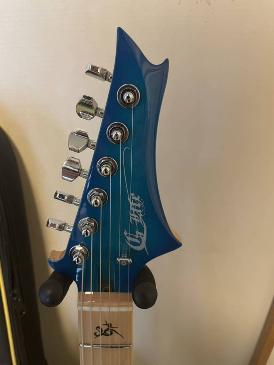 G-life guitars DSG-Classic Royal Blue ジーライフ　エレキギター　ディンキータイプ　コンディション良好　ケース付き_画像2