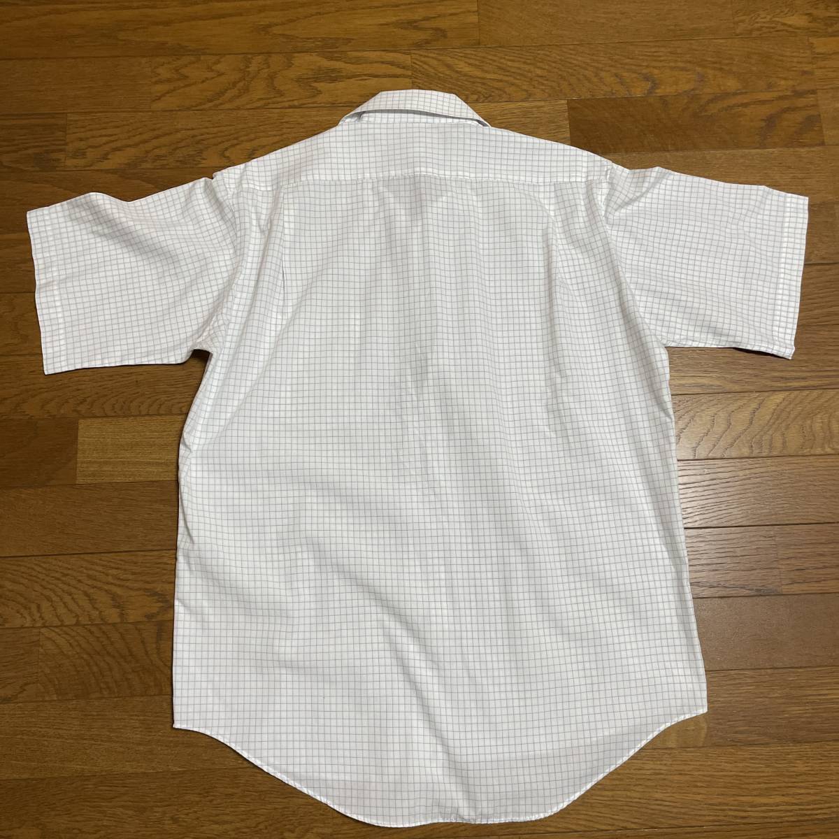 【中古・美品】D'URBAN(ダーバン) ノンアイロン 半袖シャツ サイズ40 ブルーチェック_画像2