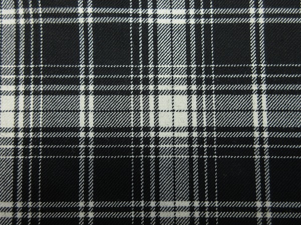 最終　ウール100 格子 スーツ スカート 薄地 巾150cm 長4,5m 白 黒 [m372]_画像4