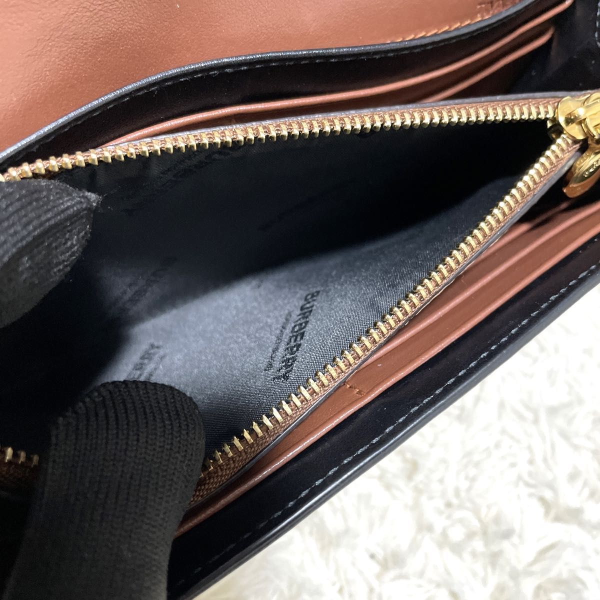 【極美品】BURBERRY バーバリー 長財布 二つ折り財布 TBロゴ モノグラム ブラウン 【極美品】BURBERRY バーバリー 長財布 二つ折り財布 TBロゴ モノグラム ブラウン