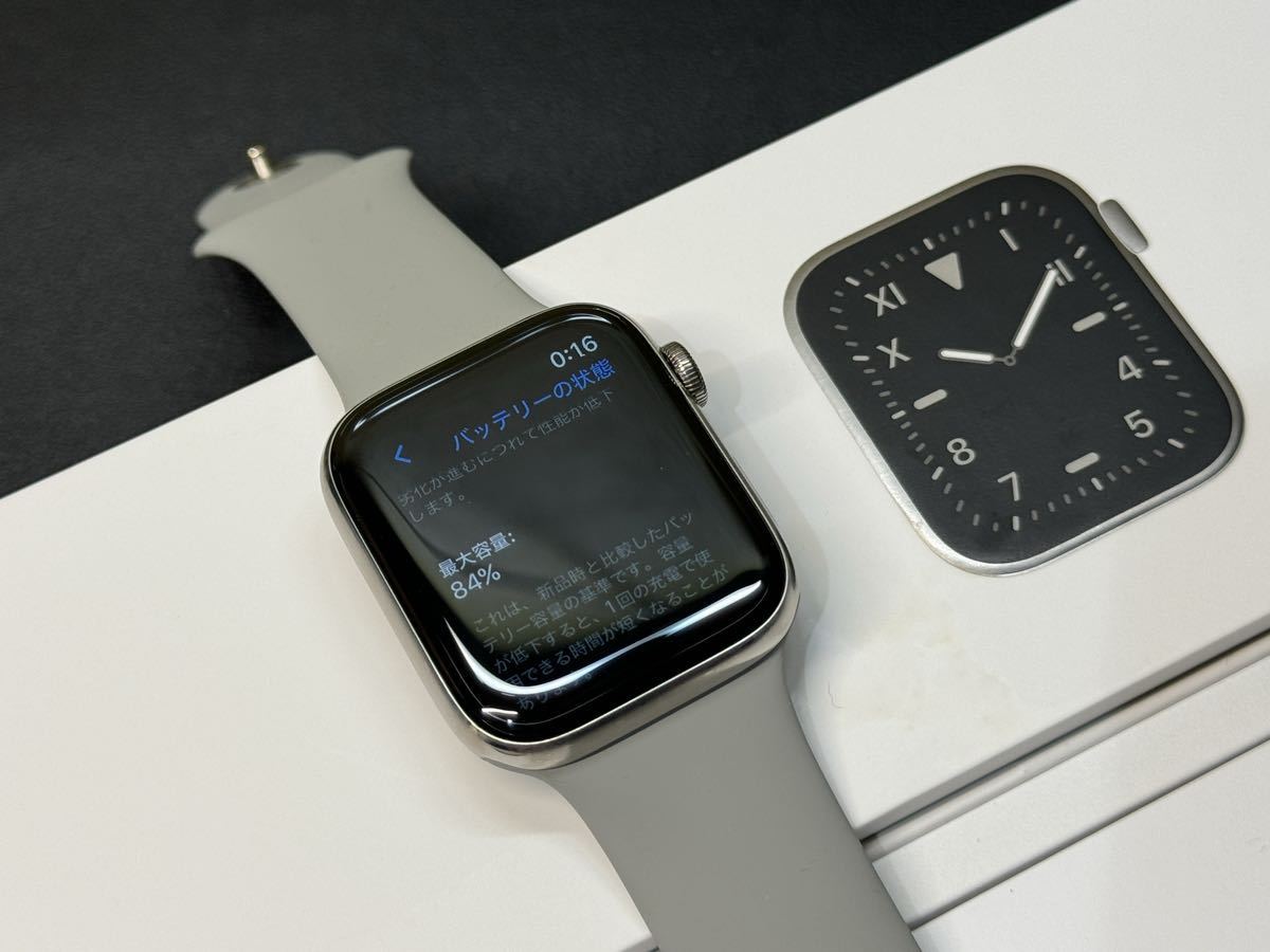 即決 美品 Apple Watch series5 Edition シルバーチタニウム 即決 美品 Apple Watch series5 Edition シルバーチタニウム