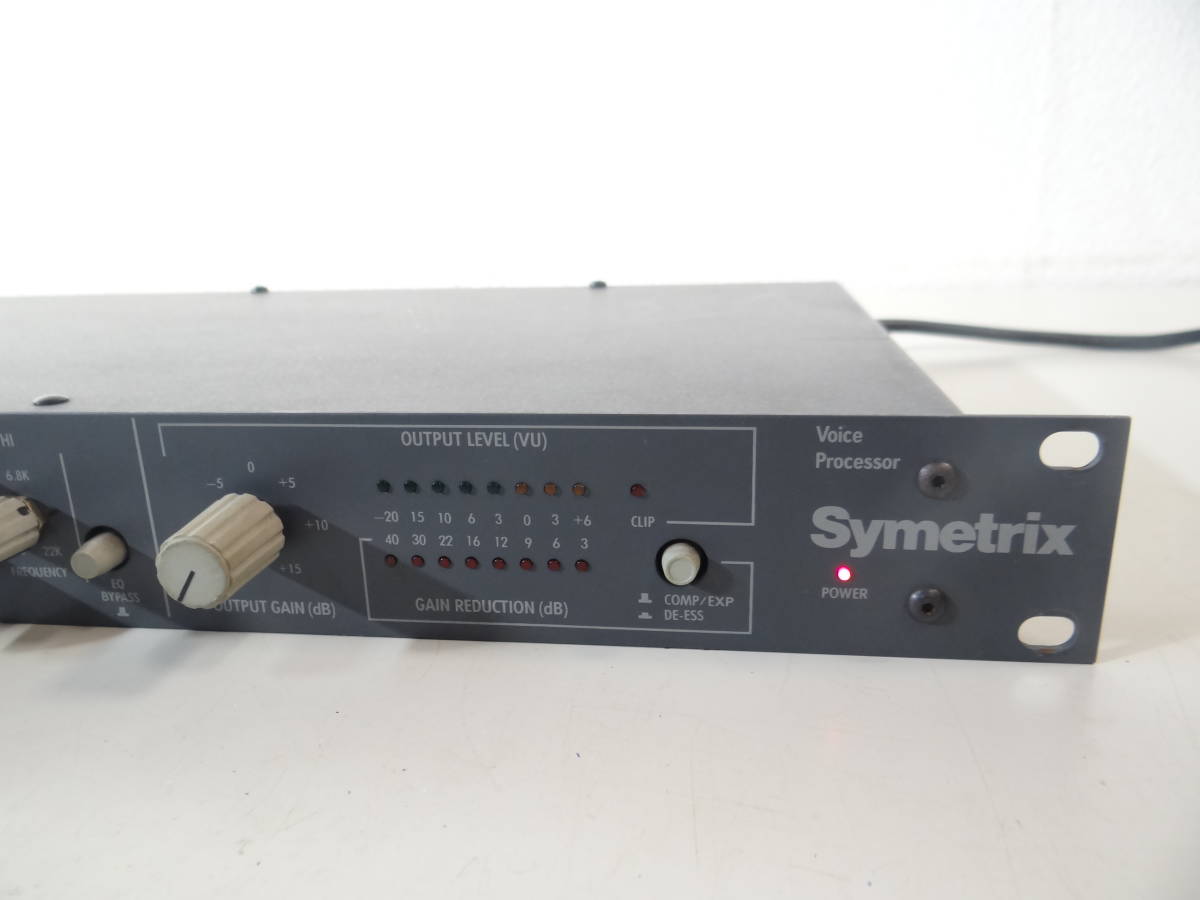 H1837　SYMETRIX 528 voice processor : MIC PREAMP, COMPRESSOR, DE-ESSER, EQUALIZER　動作確認済み　中古品_画像4