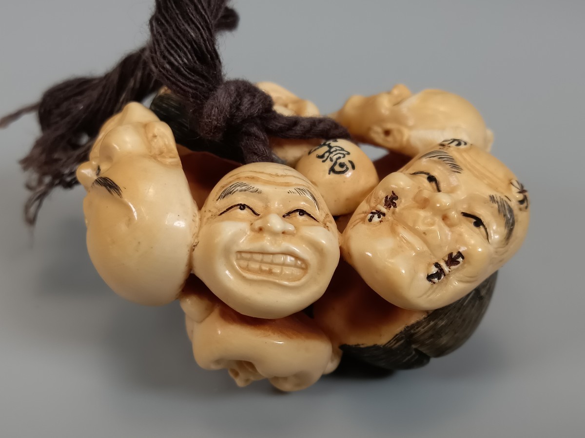 C0310. meaning . talent surface netsuke oriental sculpture small . skill .. talent surface god comfort . surface ornament thing .. thing small of the back . era thing -ply 19g