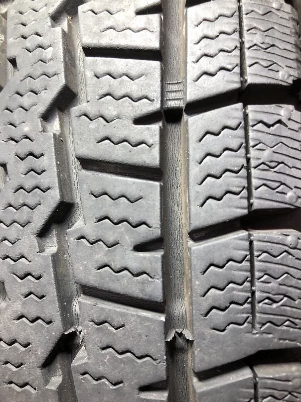 *145R12 6PR LT Dunlop WINTER MAXX SV01 used studdless tires / used iron wheel attaching 4ps.@4 hole PCD:100 hub 60mm*