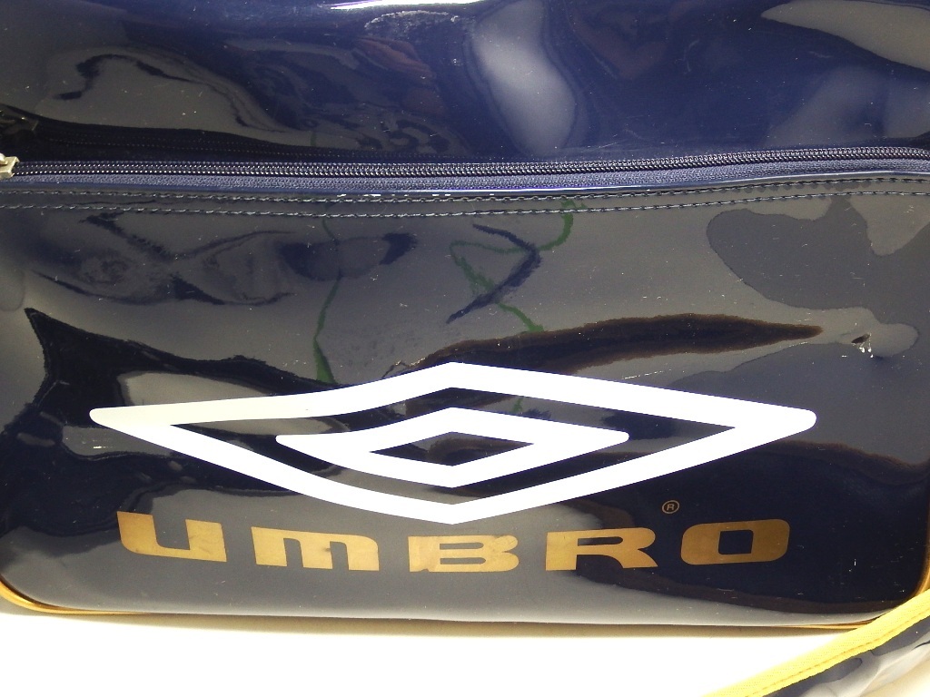 UmBRO Sportback enamel leather back navy & Gold (100)