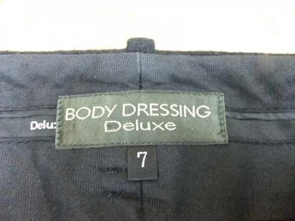 BODY DRESSING Deluxe ボディードレッシングデラックス レディース 日本製 アンゴラ混 滑らか肌触り 厚手 タイトスカート 黒 サイズ7_画像2