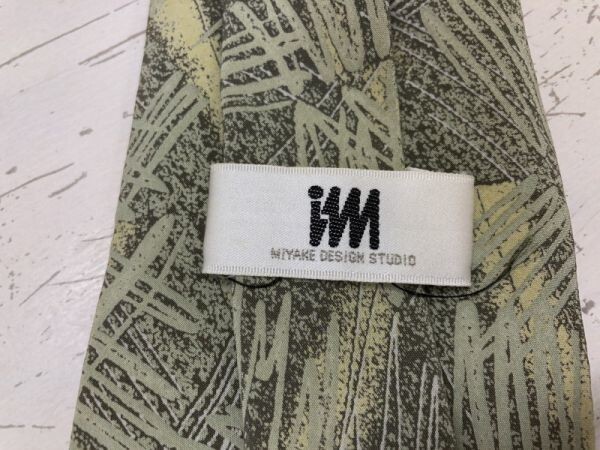 im product ISSEY MIYAKE Issey Miyake total pattern necktie men's made in Japan silk 100% formal khaki series 