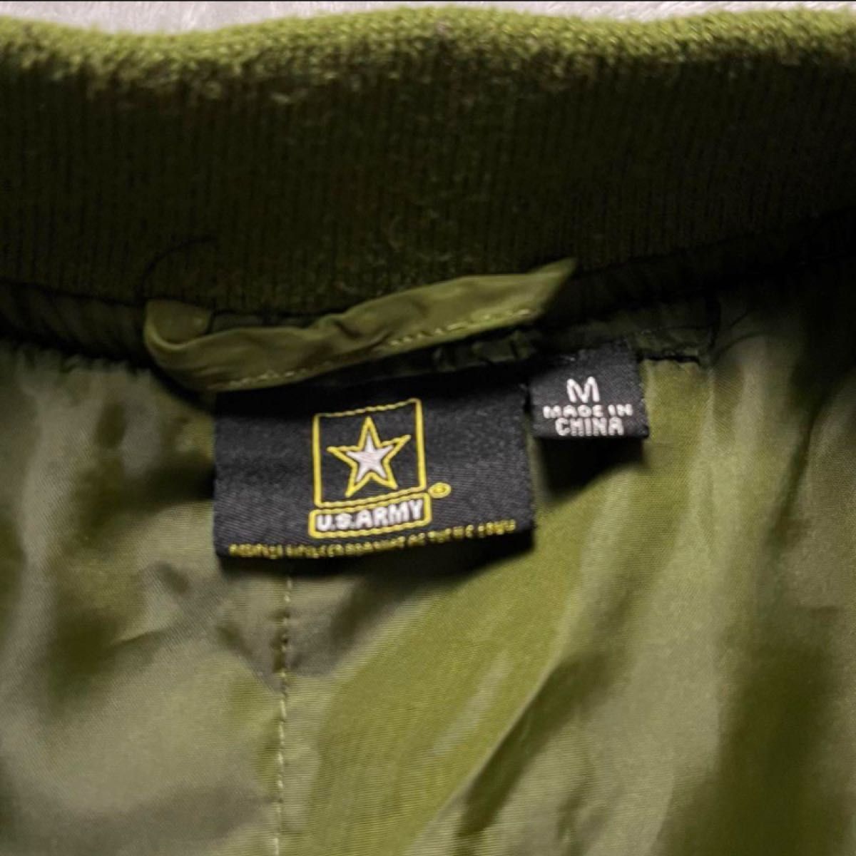US ARMY 米国陸軍MA-1ジャケット 星条旗刺繍 カーキ フライト US ARMY 米国陸軍MA-1ジャケット 星条旗刺繍 カーキ フライト