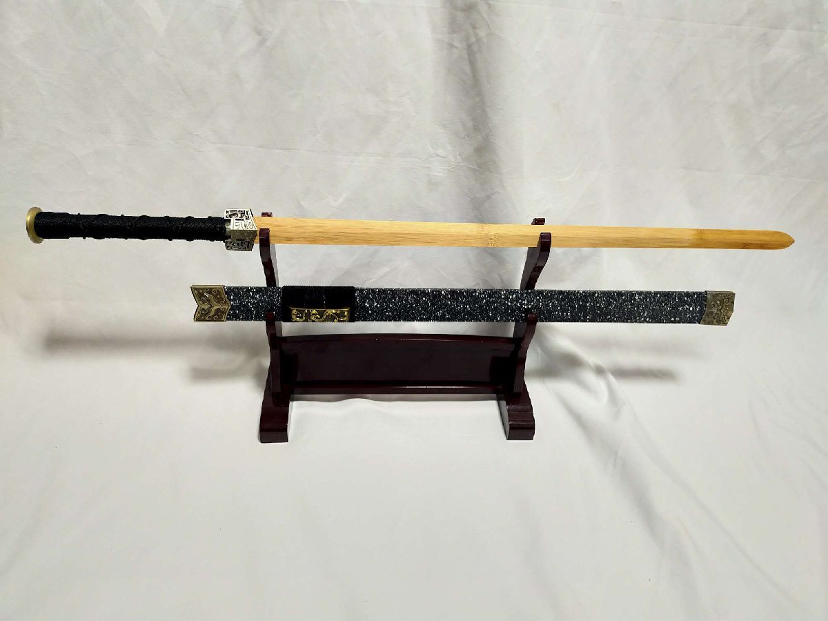  old fee China. .( white black ) bamboo light sword blade .. sword China . China . fake sword cosplay iai katana interior Chinese Annals of Three Kingdoms 