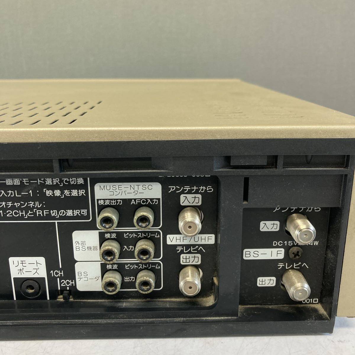 【1円スタート！現状品、通電確認済み！】Victor ビクター HR-V100 ビデオカセットレコーダー VHS 1999年製 簡易清掃済み/RSZ4889-宅100_画像6