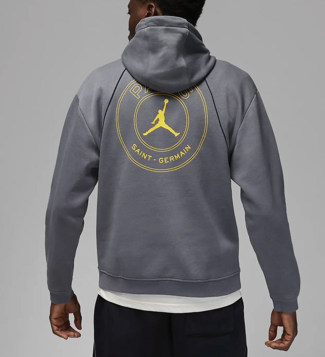 海外限定カラー ナイキ PSG x Jordan 22FWモデル プルオーバー 海外限定カラー ナイキ PSG x Jordan 22FWモデル プルオーバー