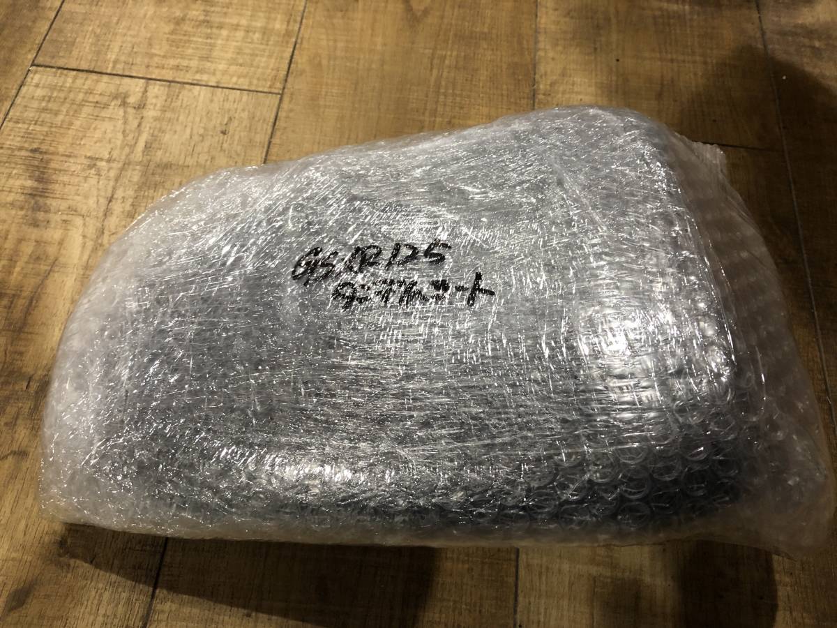 GSX-R125 タンデム シート　中古品 走行距離2930Km DL33B-1016** 再出品_画像6