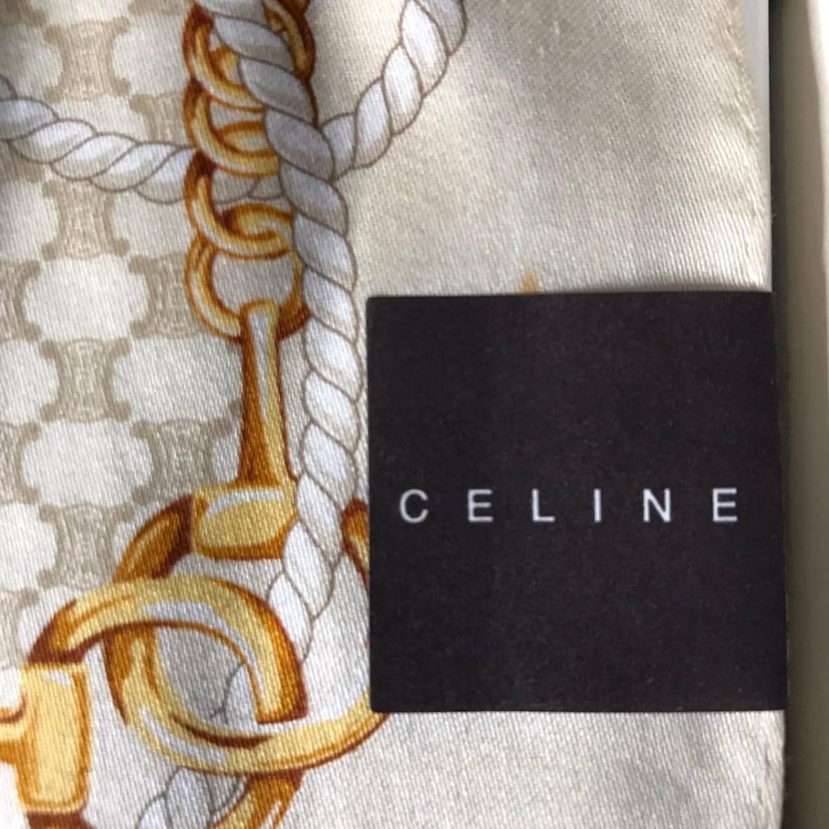 ER0125-93-3 セリーヌ CELINE ハンカチ スカーフ 2枚セット 箱入り 総柄 未使用品 60サイズ_画像5