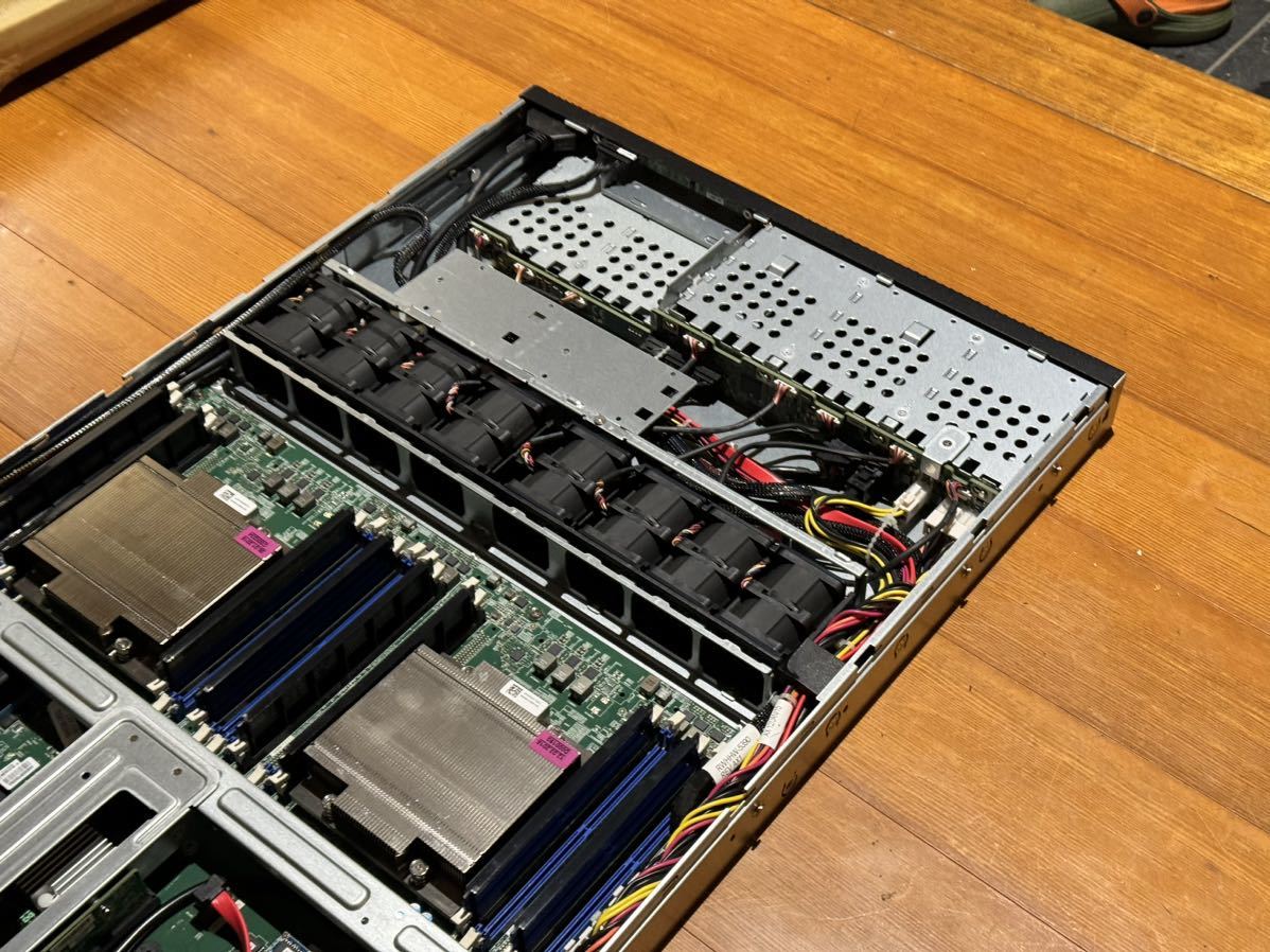 ★状態良好★Intel X540-T2 10GbE搭載 NEC Express5800/R120f-1E 1Uサーバー CPU XEON E5-2640V3 *2 RAM HDD無し 800Wプラチナ電源_画像8