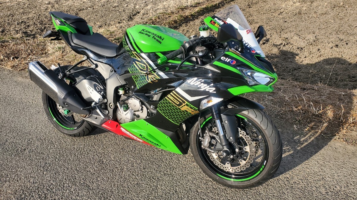 Kawasaki ZX-6R 2021年式 G型 2000キロ 車検有 の画像1