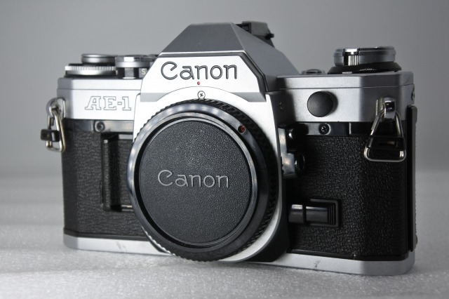 ★良品★Canon AE-1 ボディ シルバー MF 一眼レフ フィルムカメラ #20240216_0001