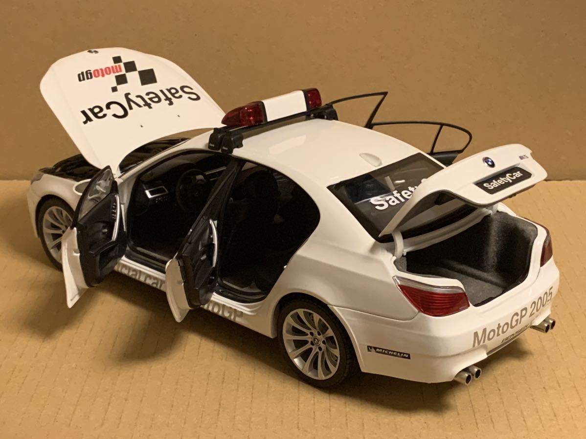 京商 1/18 BMW M5 E60 Moto GP セーフティーカー 2005 モトGP Safety Car 京商オリジナル Kyosho 1/18 08593GP_画像3