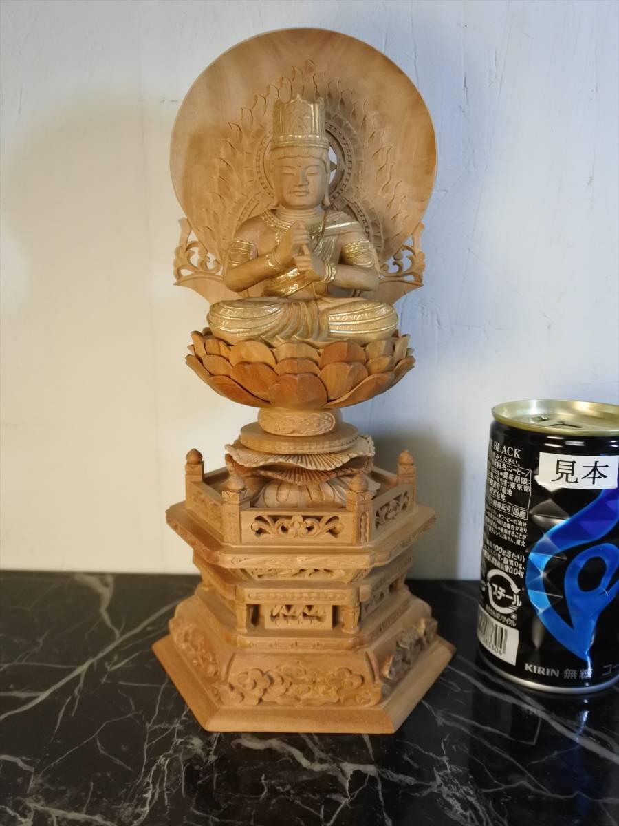 長期保管品 白檀 金泥書 大日如来 六角座 2号 仏像(211007A1-2) 長期保管品 白檀 金泥書 大日如来 六角座 2号 仏像(211007A1-2)