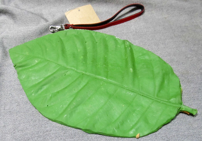 42 real . leaf ... pouch ladybug pretty abroad. souvenir 