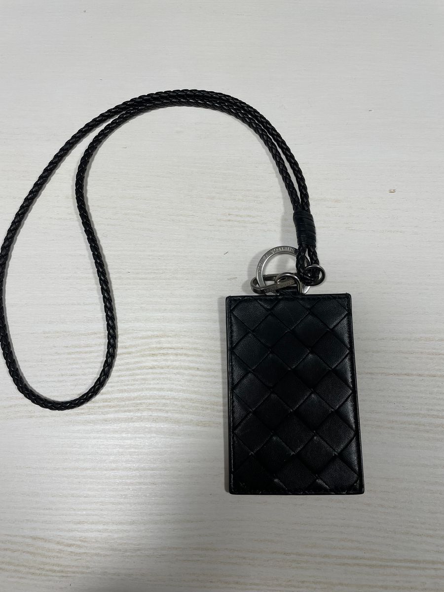 ボッテガヴェネタ　Bottega Veneta カードケース　ストラップ付き　カードホルダー