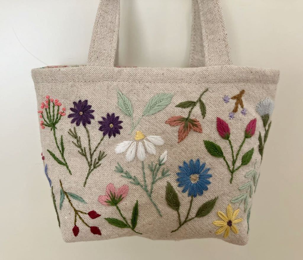 両面刺繍 handmade野花の手刺繍 ミニトートバッグ (内布パステル)ハンドメイド コットンリネン バッグインバッグプレゼント　ホワイトデー_画像6