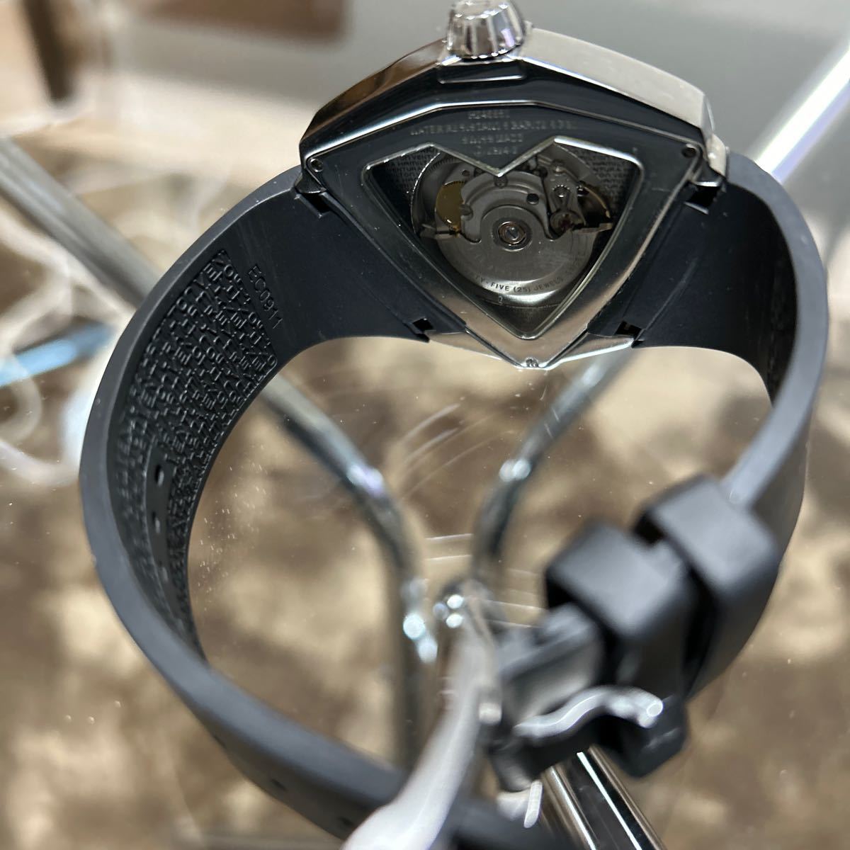 ハミルトンベンチュラHAMILTON自動巻き ウォッチ ベンチュラ H246551 スケルトン メンズ 腕時計 黒_画像4