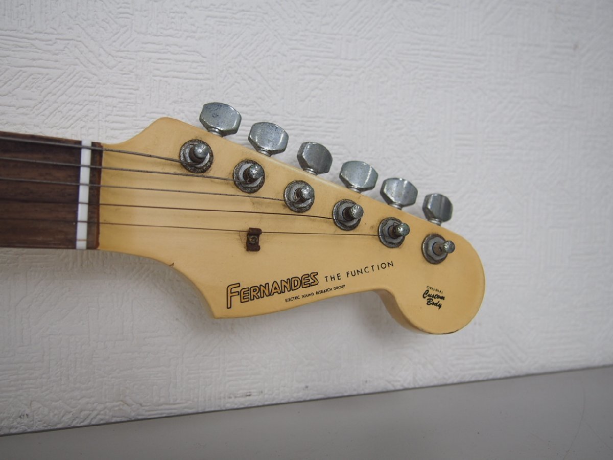 ☆【2K0131-9】 FERNANDES フェルナンデス エレキギター ORIGINAL CustomBody ストラトキャスター THE FUNCTION アーム有 現状品_画像3