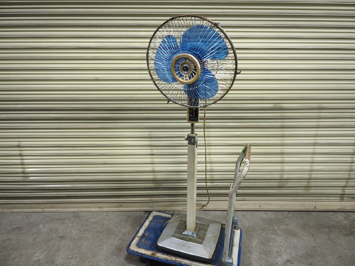 ☆【2R0202-1】 SANYO サンヨー 昭和レトロ 大型扇風機 スタンド扇 EF-8UF ジャンク_画像1