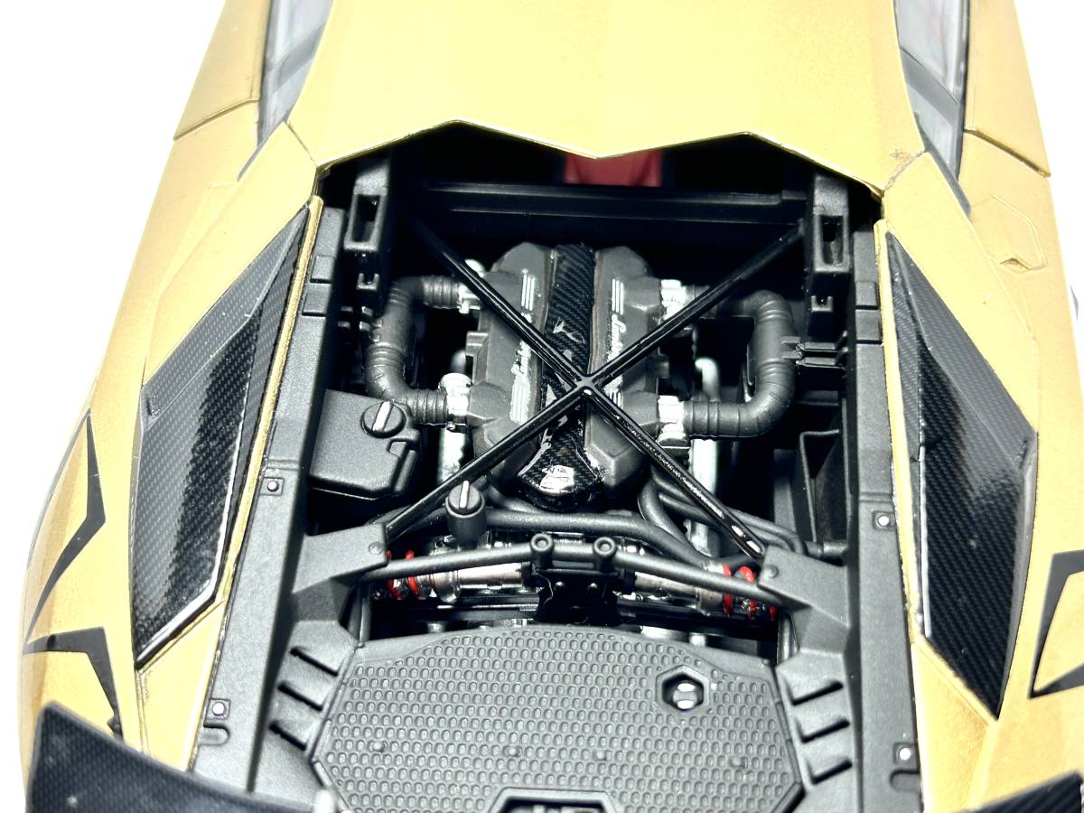 1/24アオシマ…ランボルギーニアヴェンタドールSV【ゴールド 1/24アオシマ…ランボルギーニアヴェンタドールSV【ゴールド