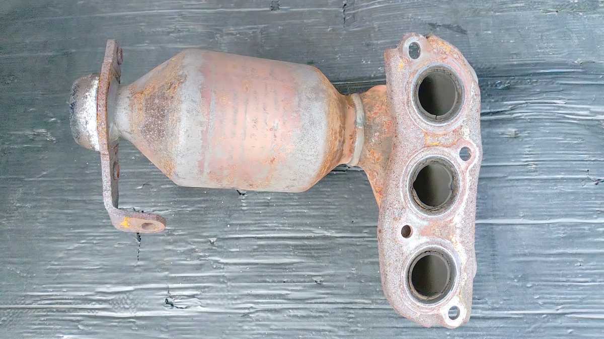 * Daihatsu Esse L235S catalyst exhaust manifold catalyzer exhaust manifold secondhand goods *