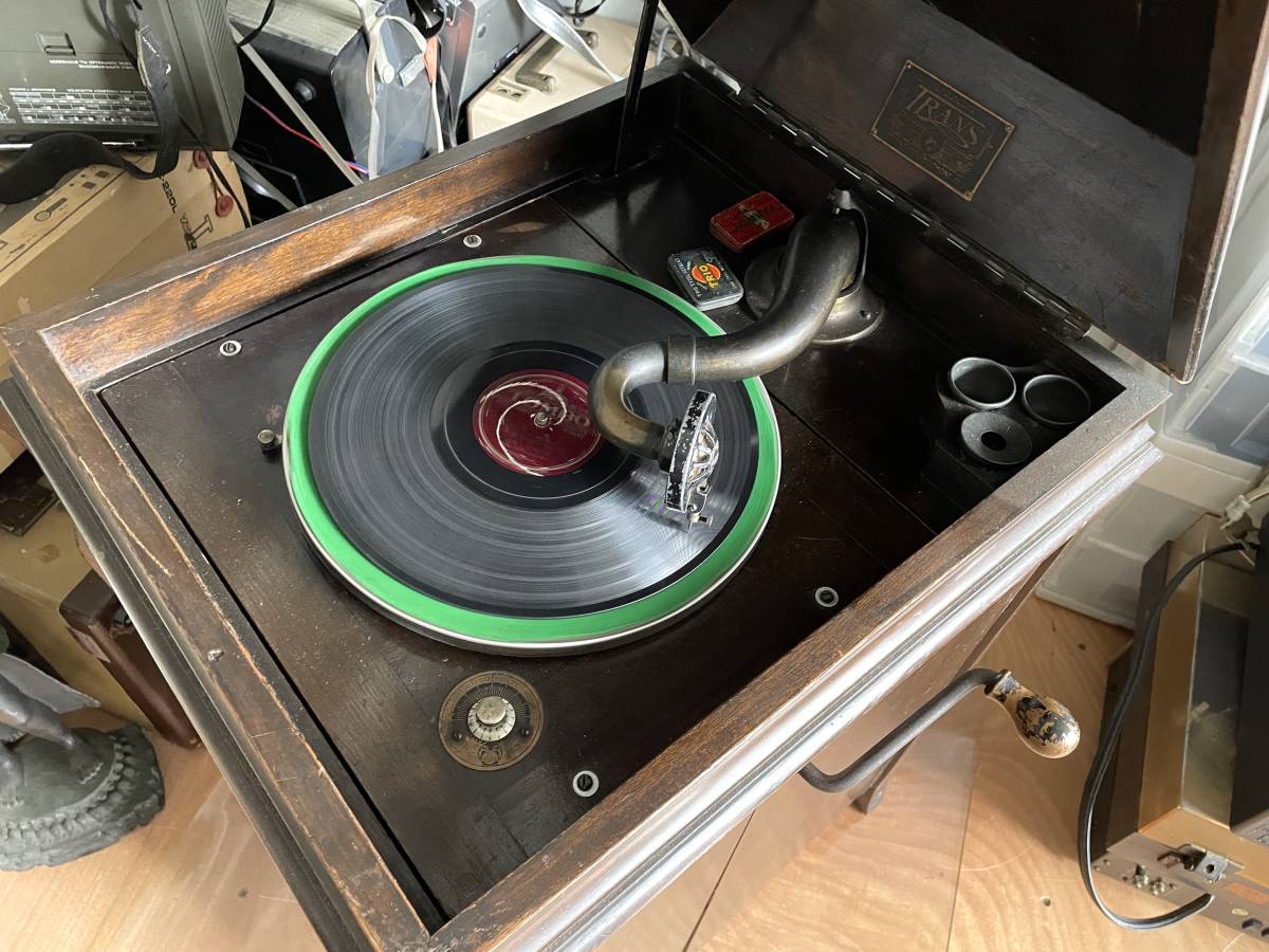 蓄音機 TRANS GRAMOPHONE アンティーク 特大 縦型 4本脚_画像2