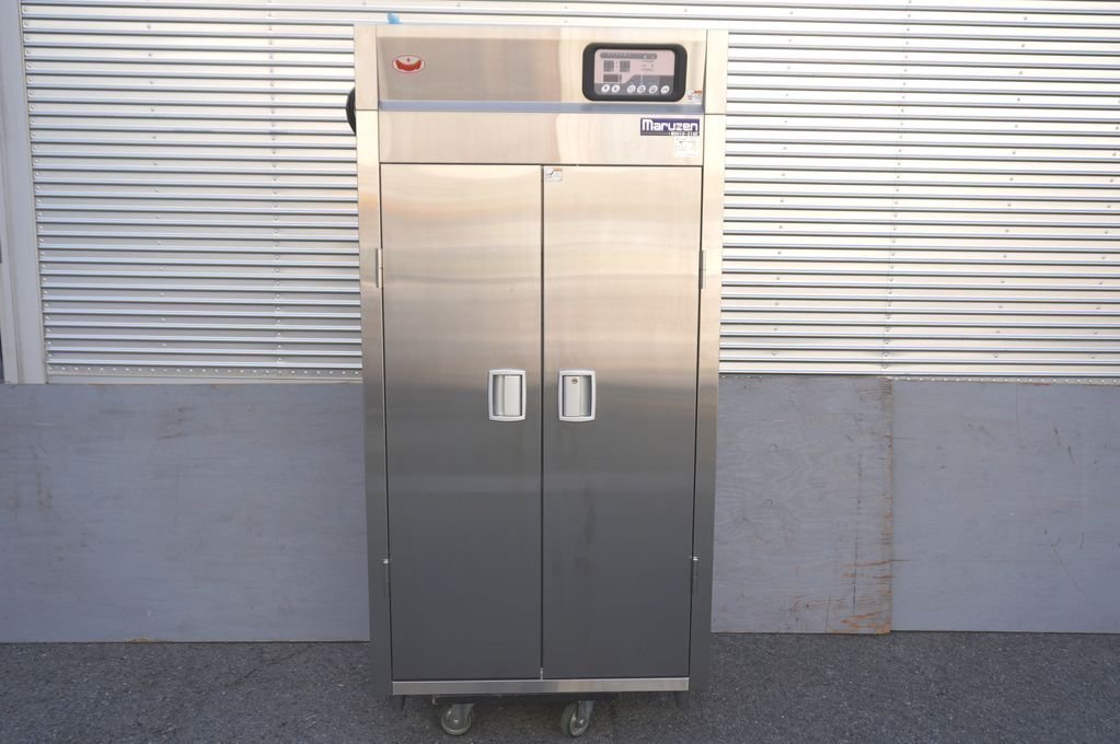 240118-019☆美品☆Maruzen マルゼン 食器消毒保管庫 MSH10-21SE 3相200V カゴ10個付き 給食