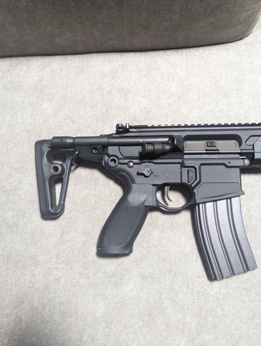 新品PEQ付き SIG SAUER ProForce MCX VIRTUS SBR BK /M4/M16/SCAR /KRYTAC/ライラクス/エアガン/東京マルイ/ジグザウアー_画像5