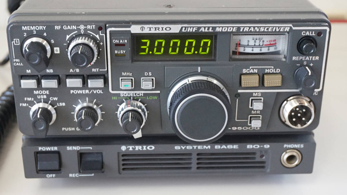 TRIO(kenwood) ケンウッド　430MHzオールモードトランシーバー　TR-9500G all mode transceiver システムベース付き_画像1