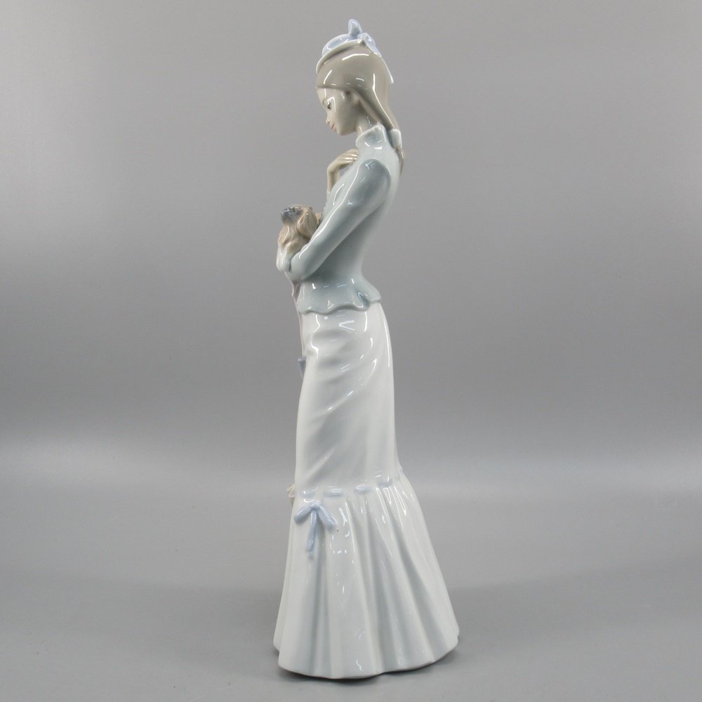 1円～ Lladro リヤドロ ♯4893 「仔犬を抱く貴婦人」 フィギュリン 陶磁器 仔犬 女性 置物 インテリア フィギュリン 149-2489492【O商品】_画像2