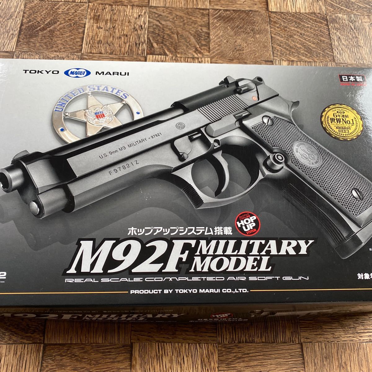 東京マルイ ベレッタ M92F エアコキ18歳以上　強化スプリング交換済み　予備マガジン付き　ほぼ未使用品_画像10